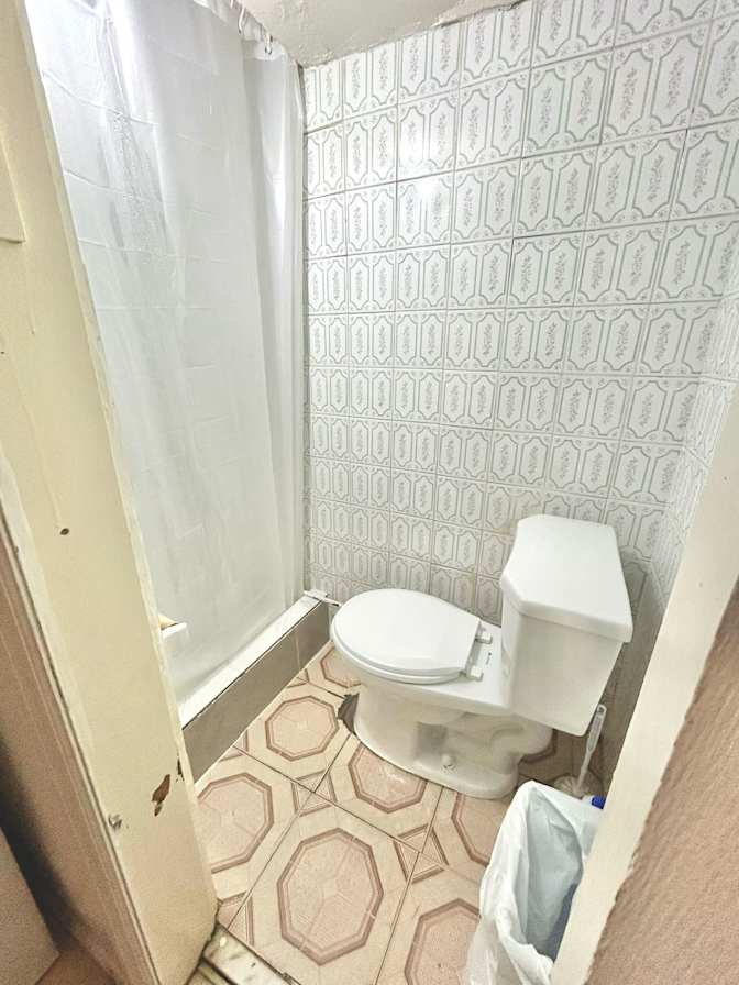 EKC Homestay Toronto's room