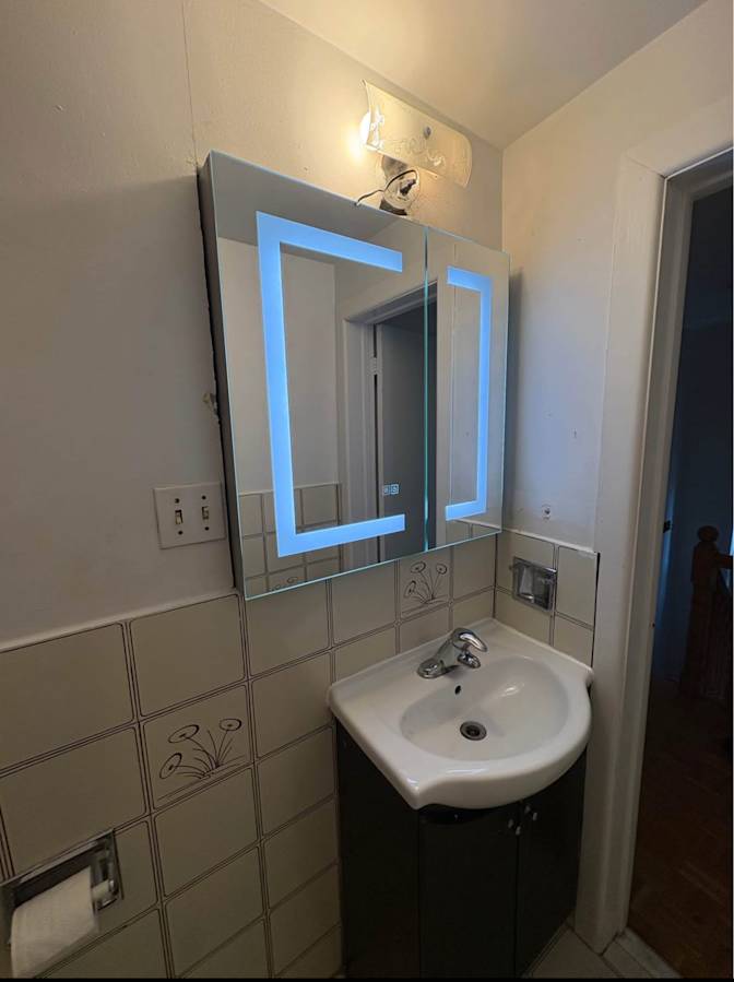 Photo of Zeus's room