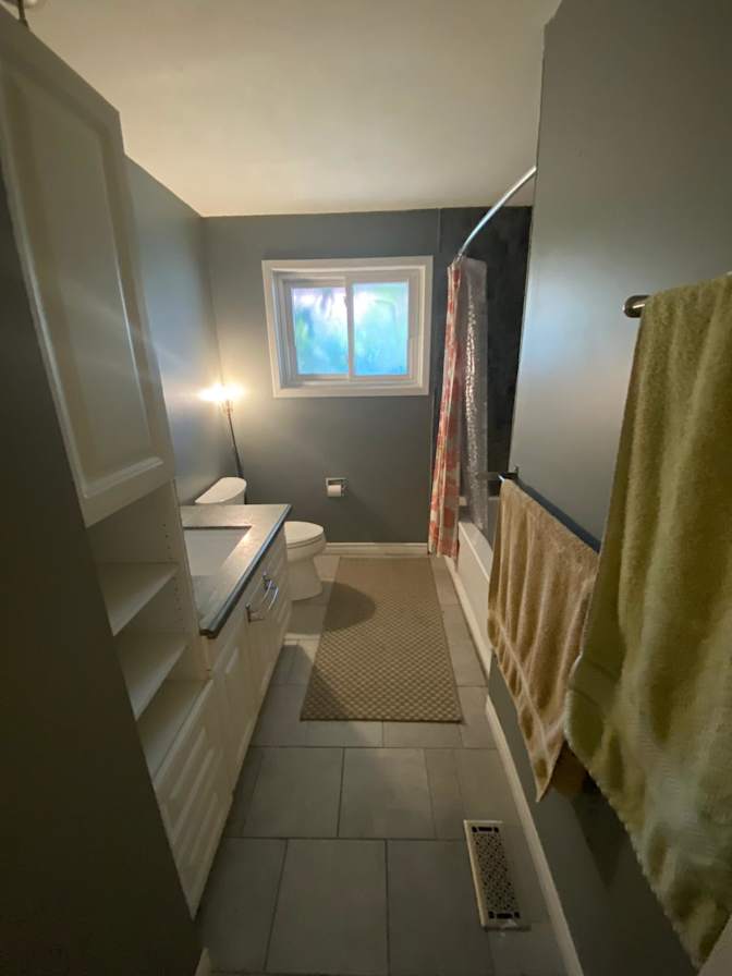 NICOLA THOMAS's room