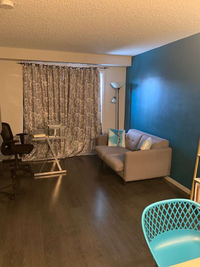 Narmeen Lakhani's room