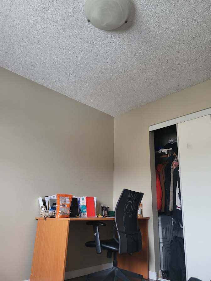 Raunak Agarwal's room