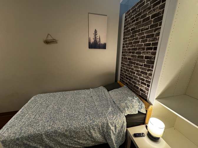 Photo of Semih's room