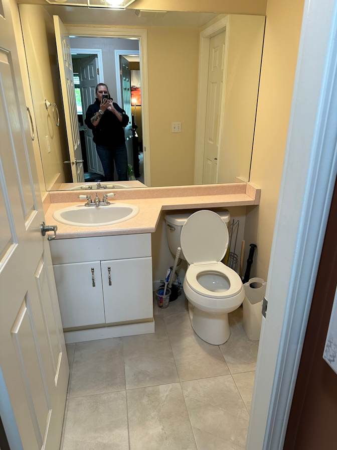 LeahAnn Maybee's room