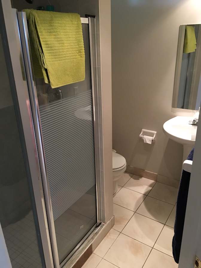 Jo and Andrea.'s room