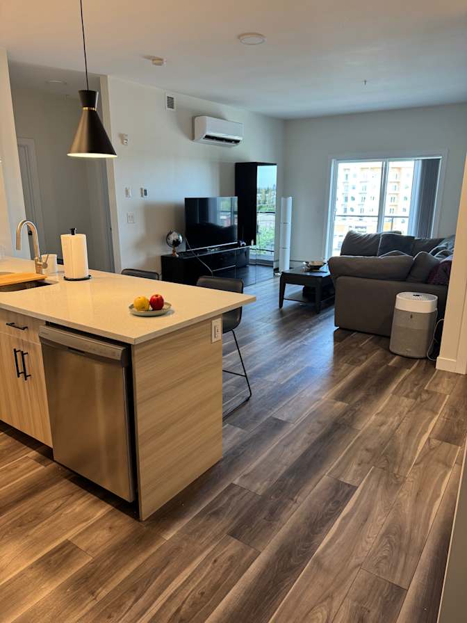 kaitlin sweetapple's room