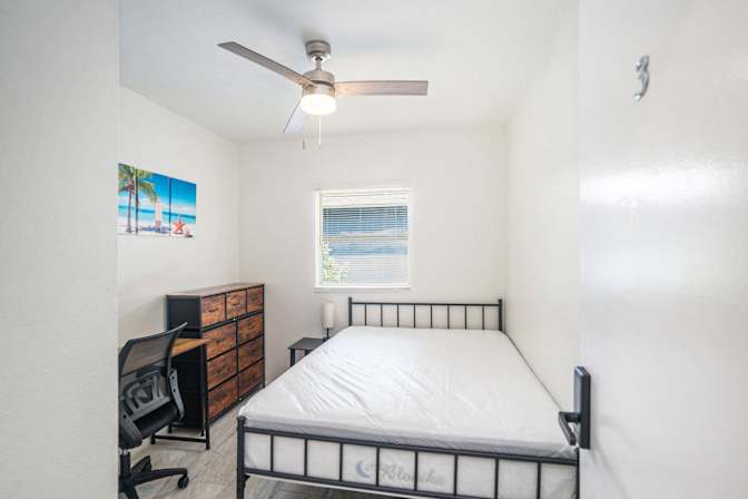 Photo of PadSplit's room