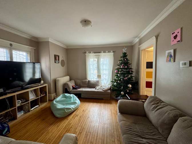 Stephanie Warren's room