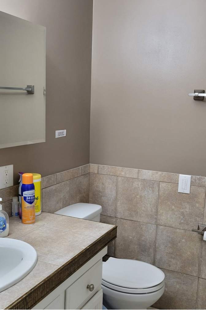 Kevin  Jefferies's room