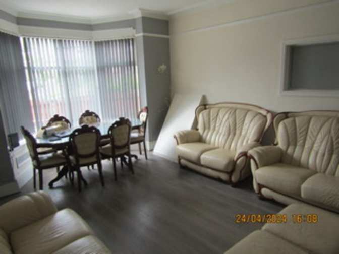 Photo of Nissi's room
