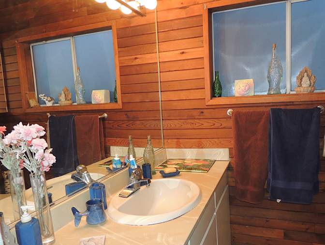 Photo of Crystal's room