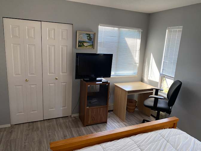 William  Lowe's room