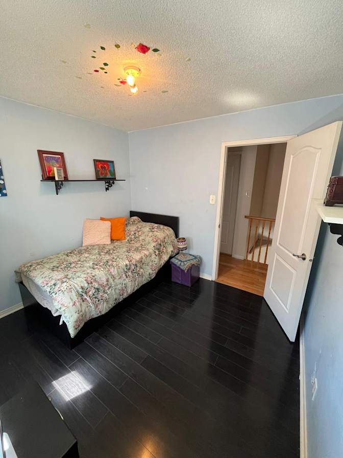 Photo of House's room