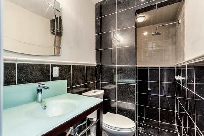 Bobby Sharifian's room