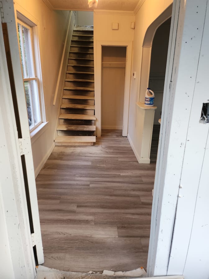 Private room to rent in share house Elizabeth City,...