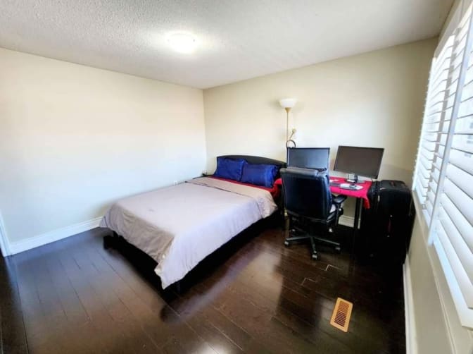 Mansi Mehrotra's room