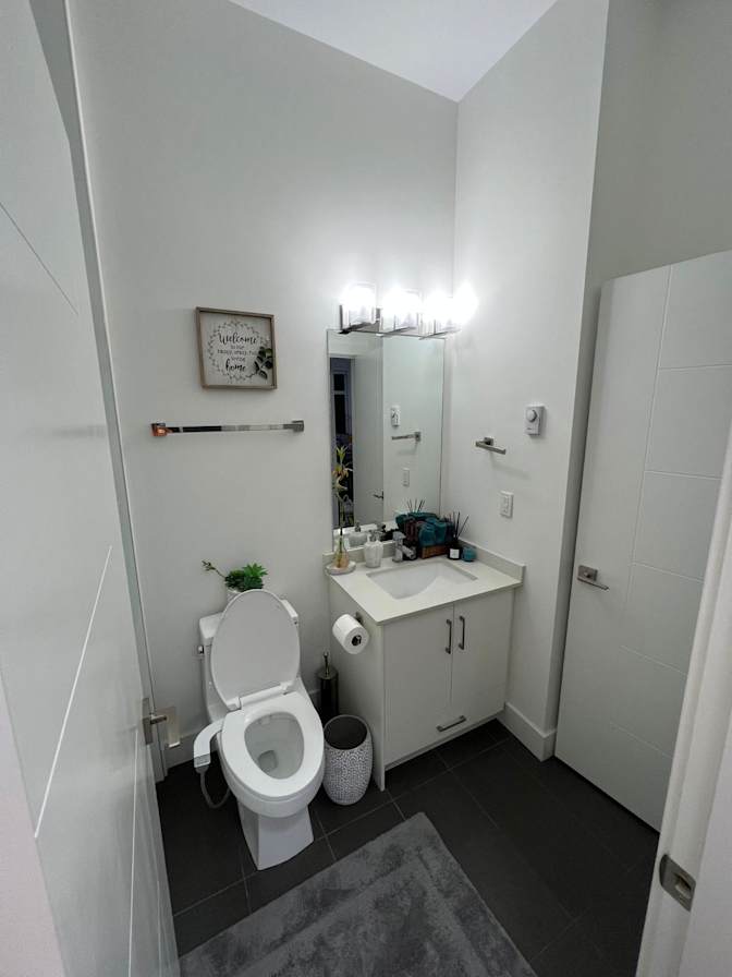 Ardalan Mahjoubi's room