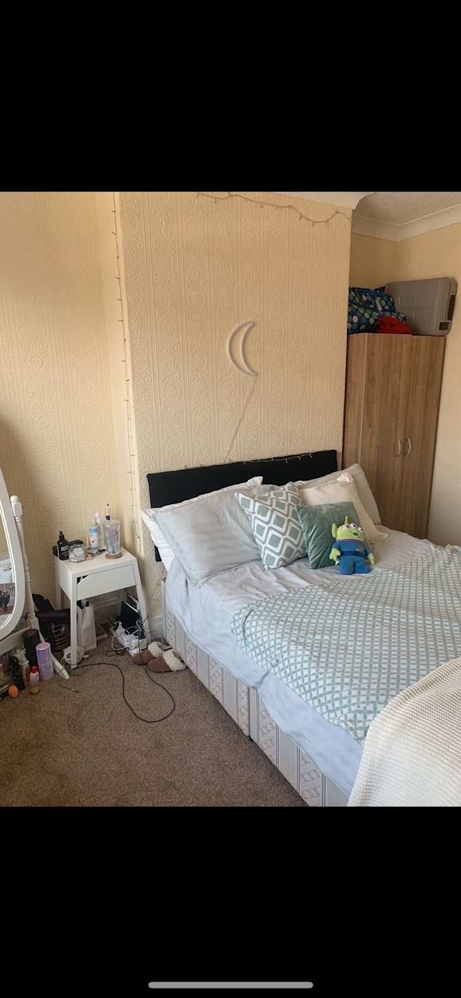 Photo of yas's room