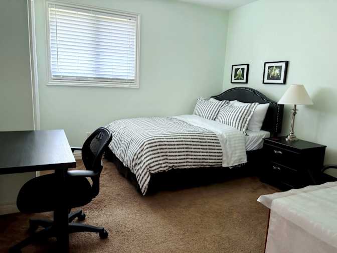 Toronto Rental's room