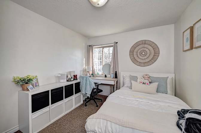 Photo of Naomi Jade's room