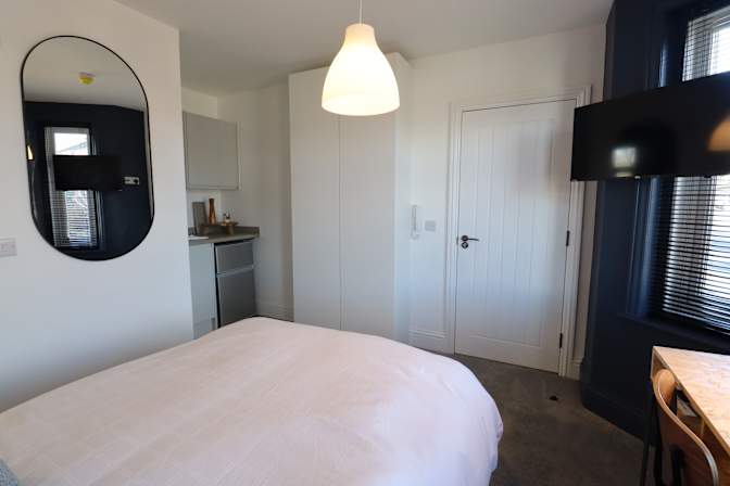Photo of Lee's room