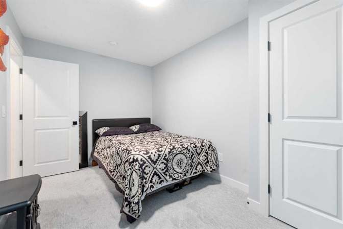 Meng Qiong Huang's room