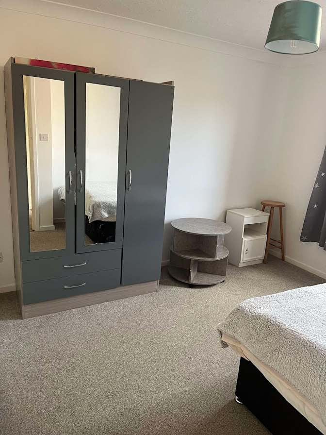 Photo of Ion's room
