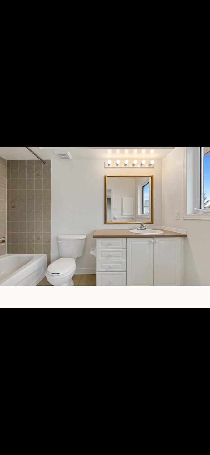 Alyssa and Phil's room