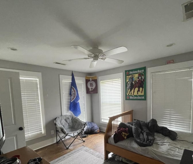 Photo of Elliott's room