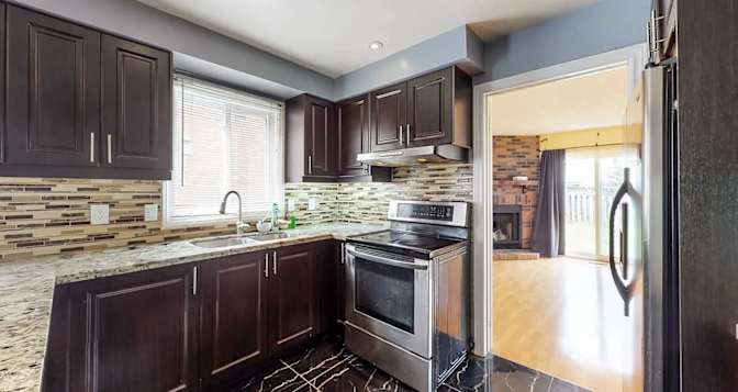 Achleswar Premanand's room