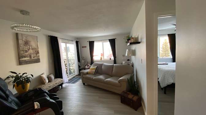 rhonda Janson's room