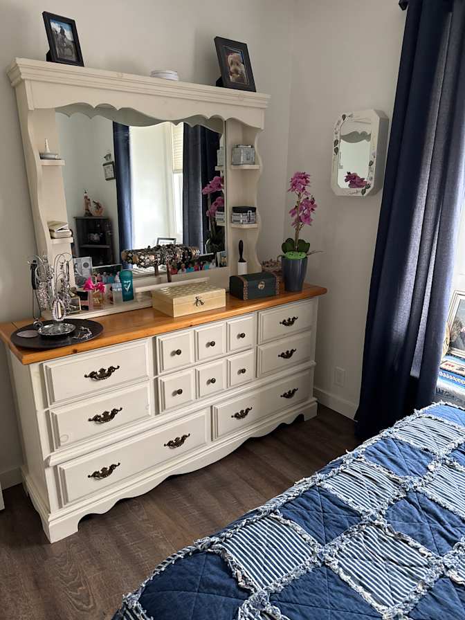 Photo of Melody Dunn's room