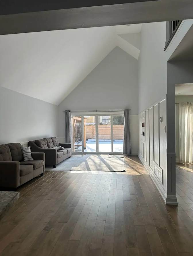 Tarun Kumaresh's room