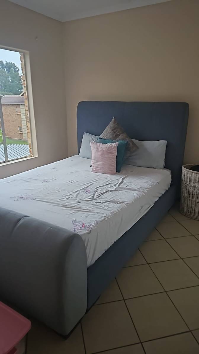 Photo of Nicole's room