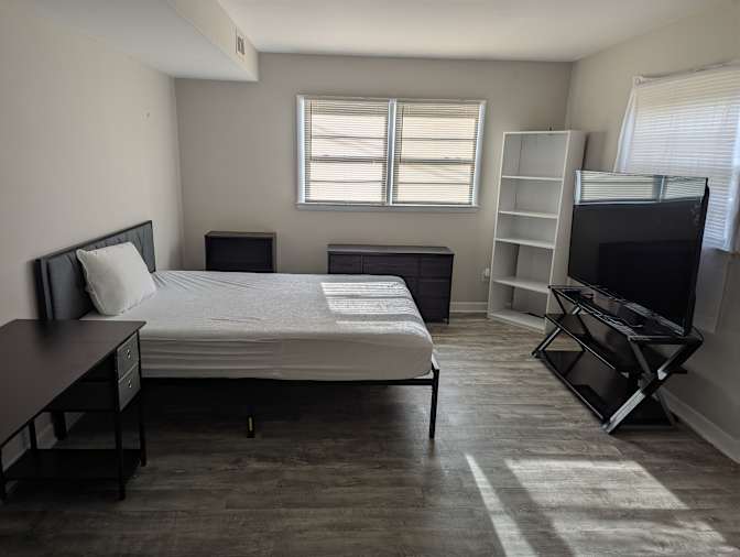 Photo of housearchnc's room