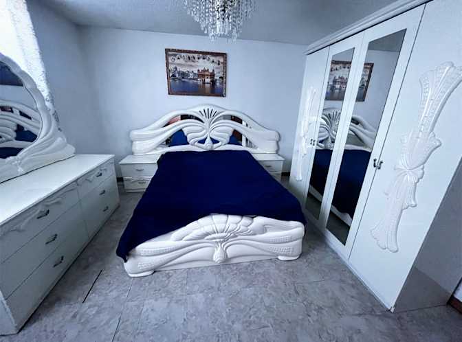 Dindyal Mursingh's room