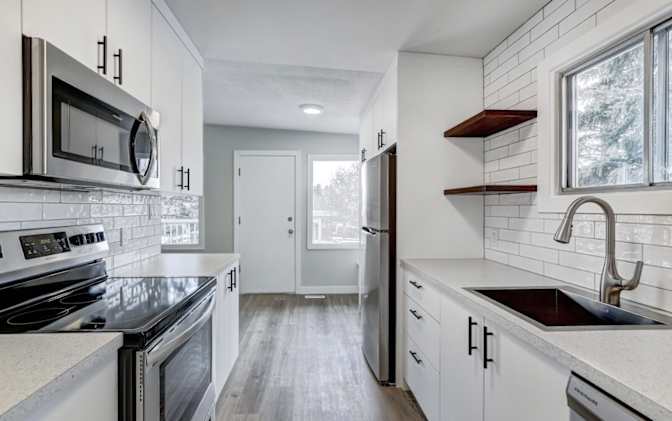 Katie McAlpine's room