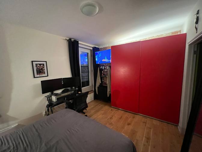 Photo of Chris Tomczak's room