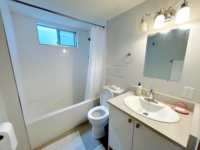 Photo of Shirin's room