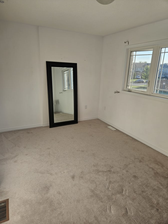 Photo of Ian's room