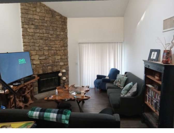 Private room to rent in share house Lakewood, Color...