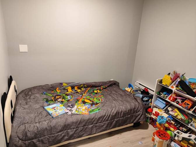 Photo of Elthon's room