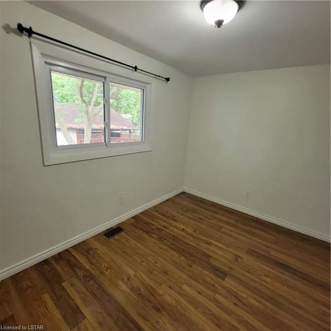 Harshil Thakkar's room