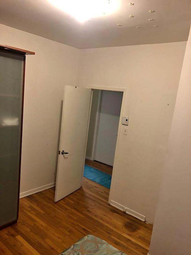 Trois J and J's room