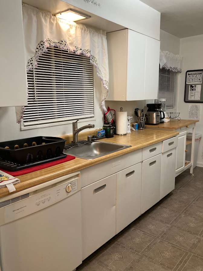 Photo of College Park Bed and Bath's's room