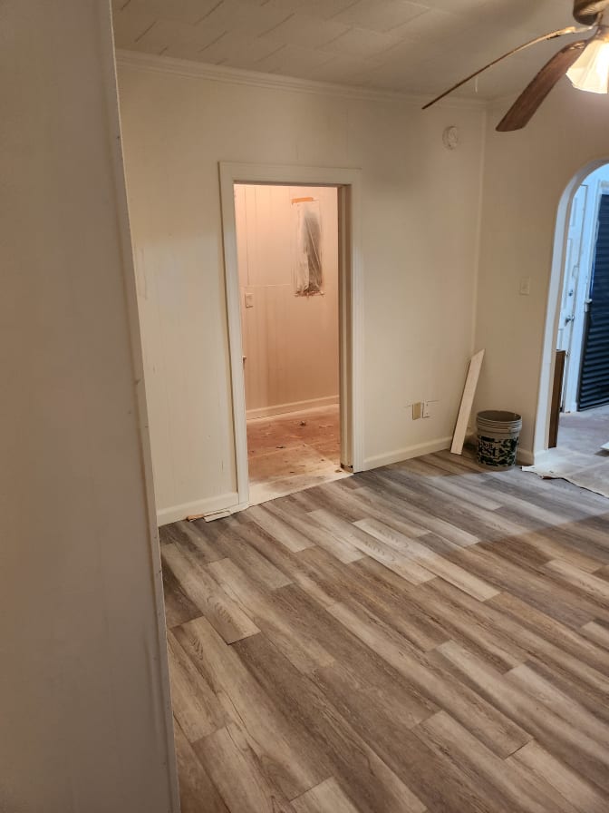 Private room to rent in share house Elizabeth City,...