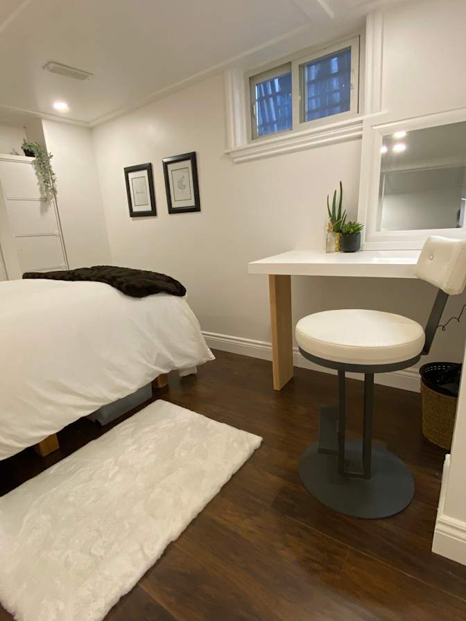 Photo of Old Ottawa South's room