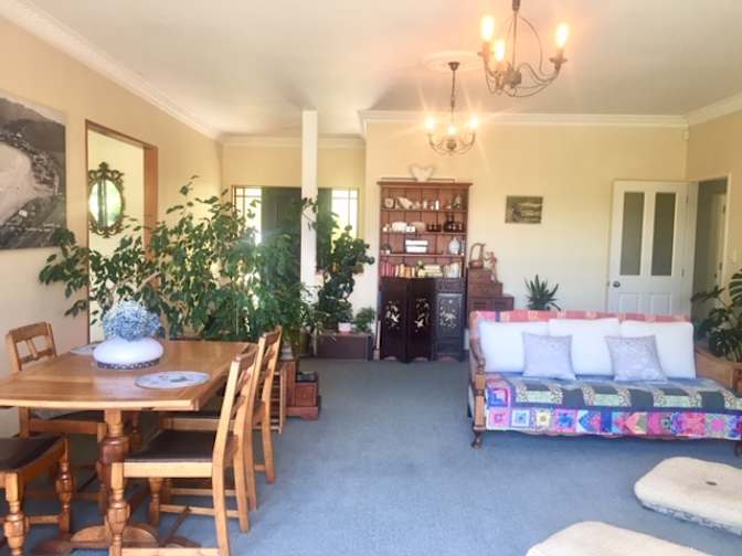 Photo of Lansdowne's room