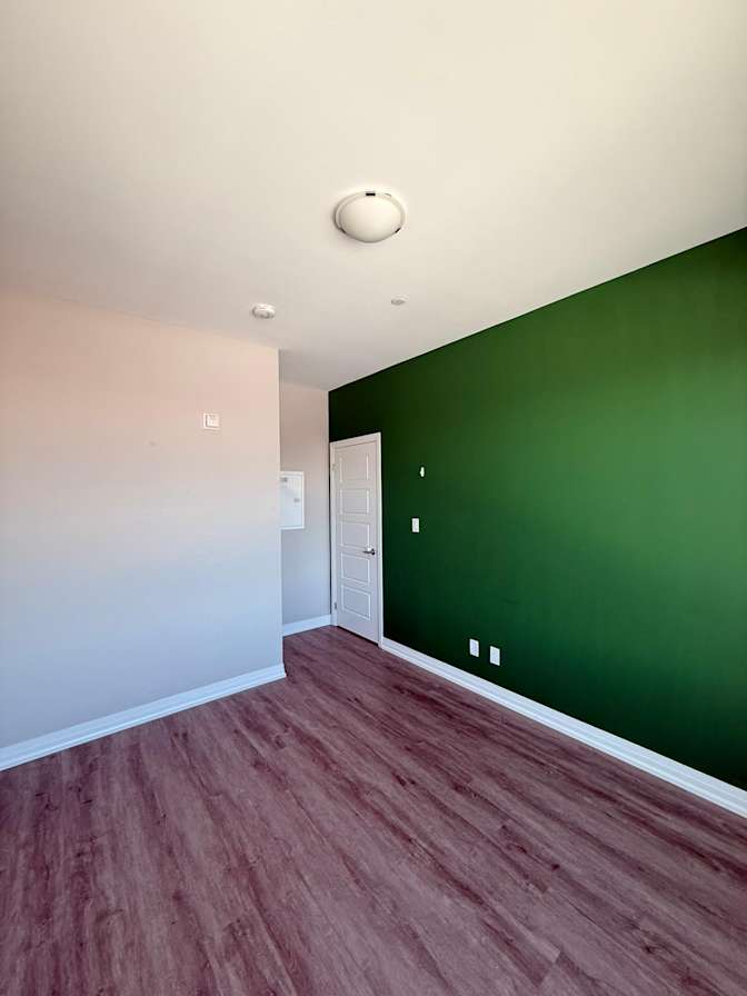 Aminchap Ricadela's room