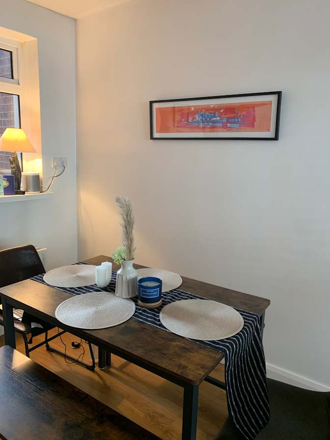 Photo of Alex Guy's room