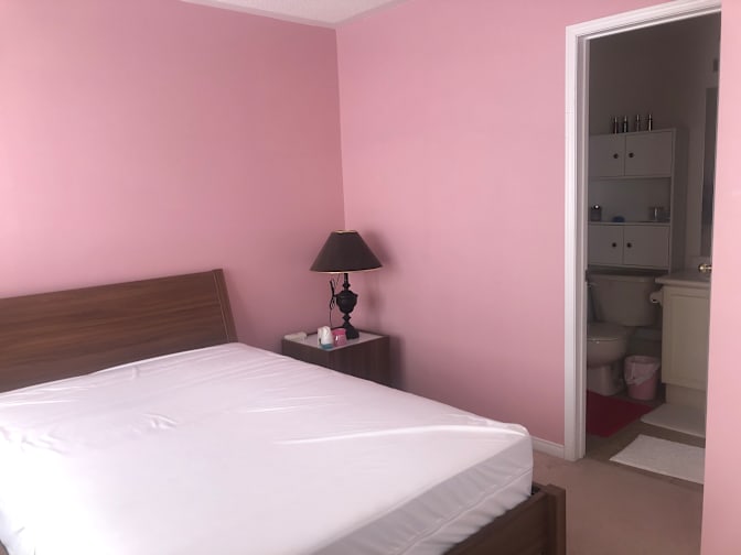 Photo of Glen's room